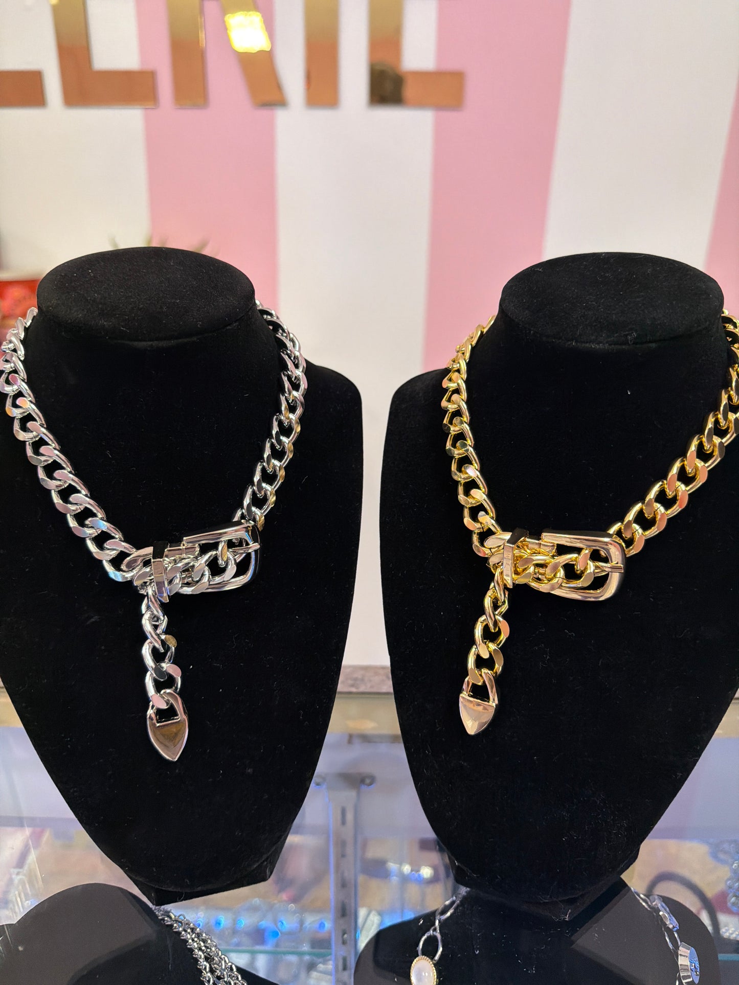 Necklace belt