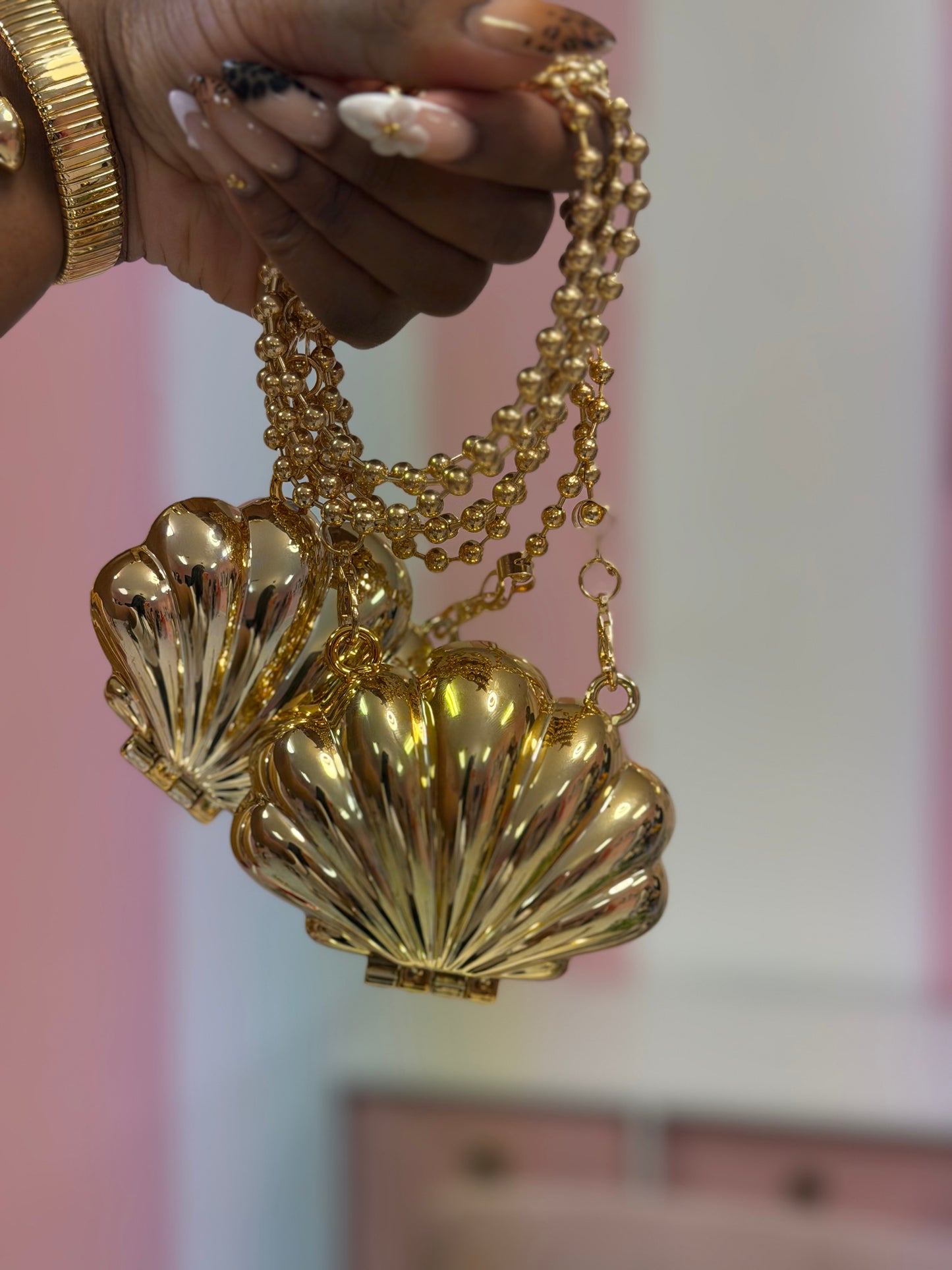 Seashell purse